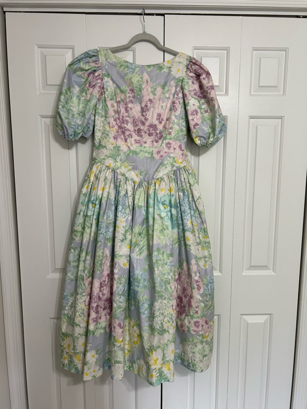 Vintage dress - Floral Puff-Sleeve Maxi Dress i